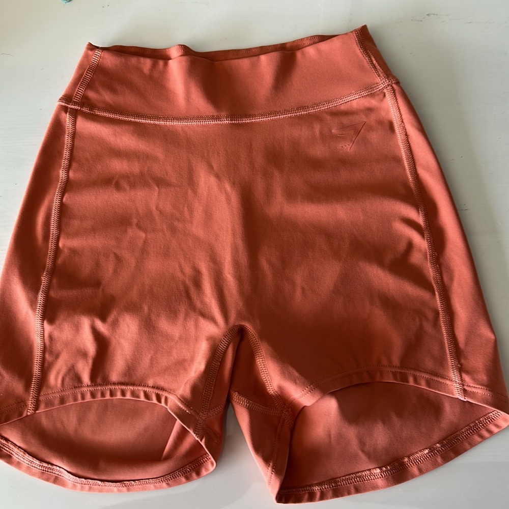 Gymshark High-Waisted Coral Women's Shorts